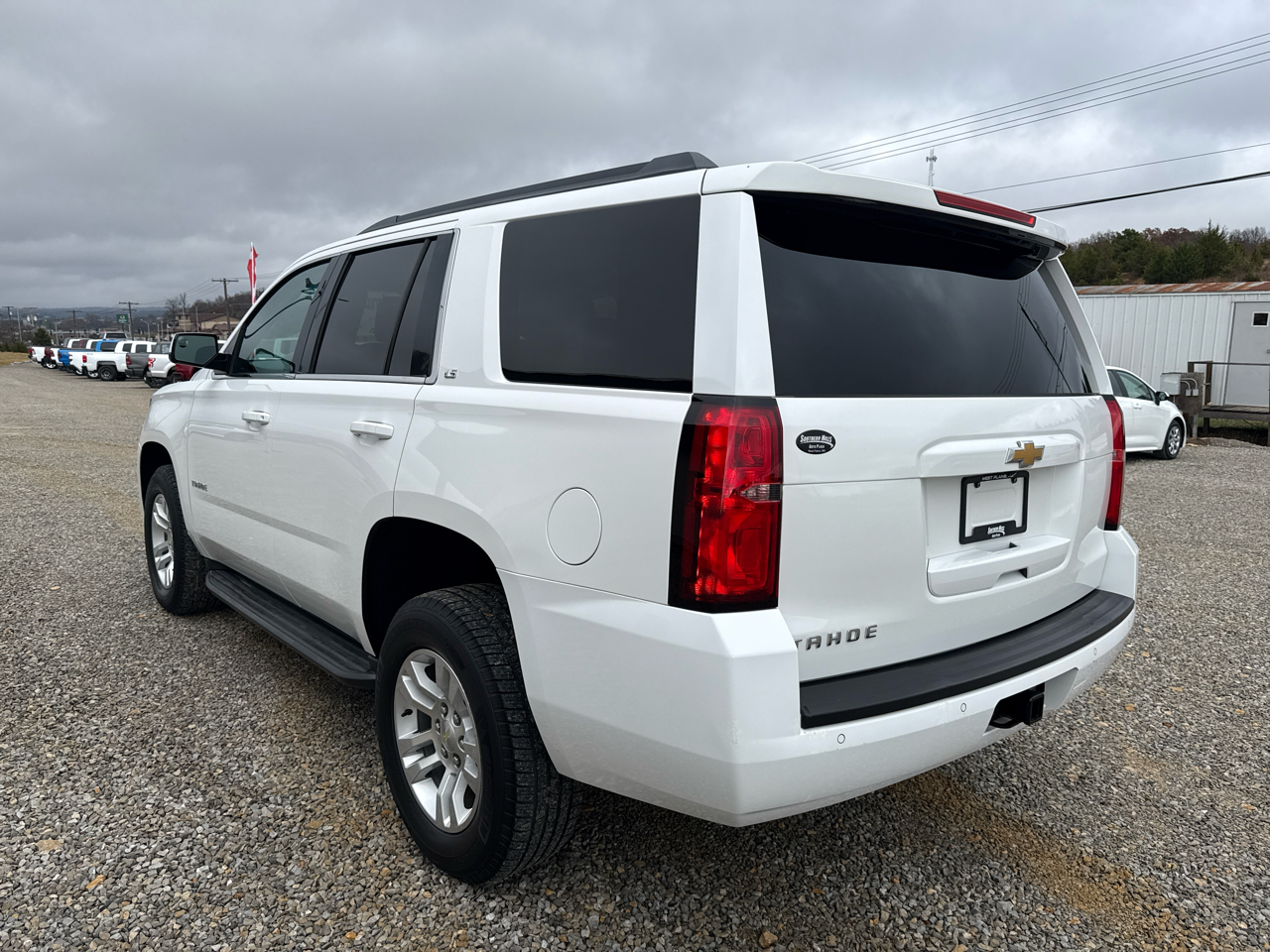 2015 Chevrolet Tahoe LS photo 2
