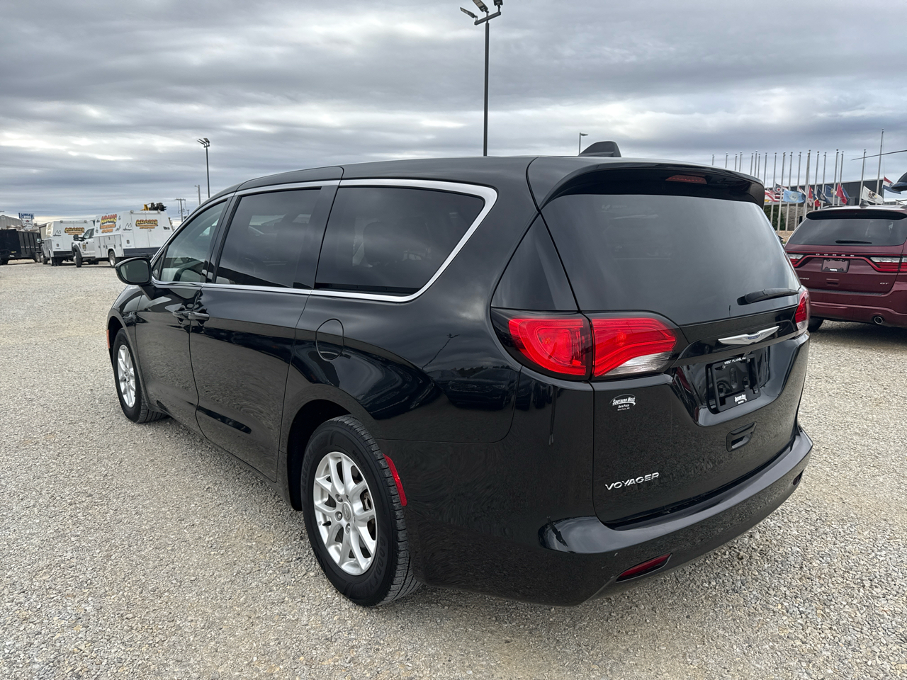 2020 Chrysler Voyager LX photo 2