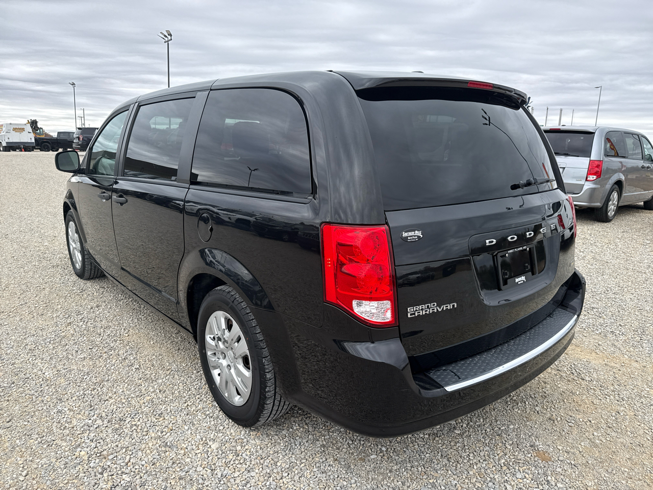 2019 Dodge Grand Caravan SE photo 2