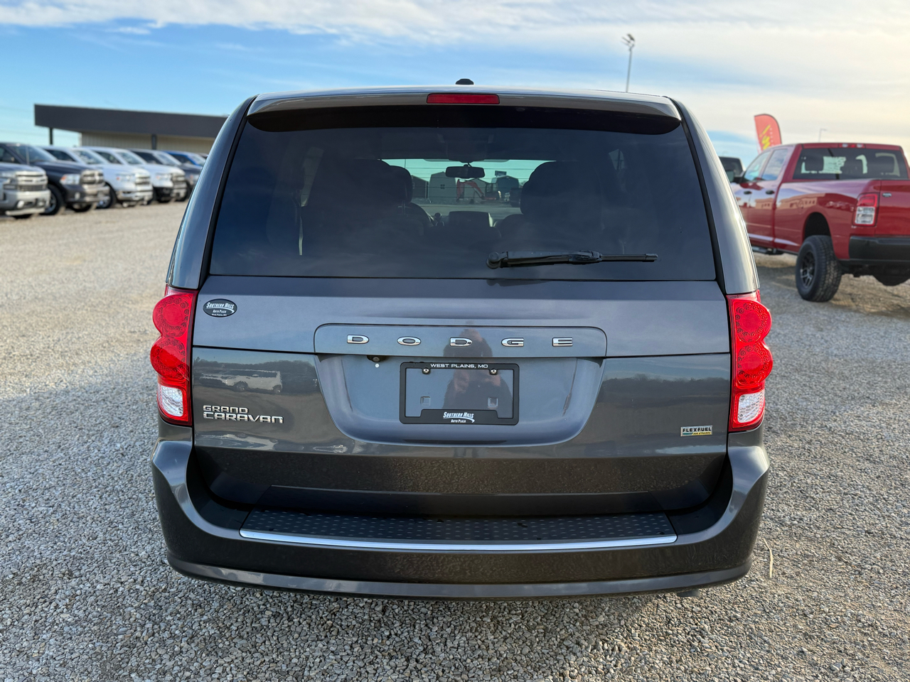 2017 Dodge Grand Caravan SE SXT Express photo 4