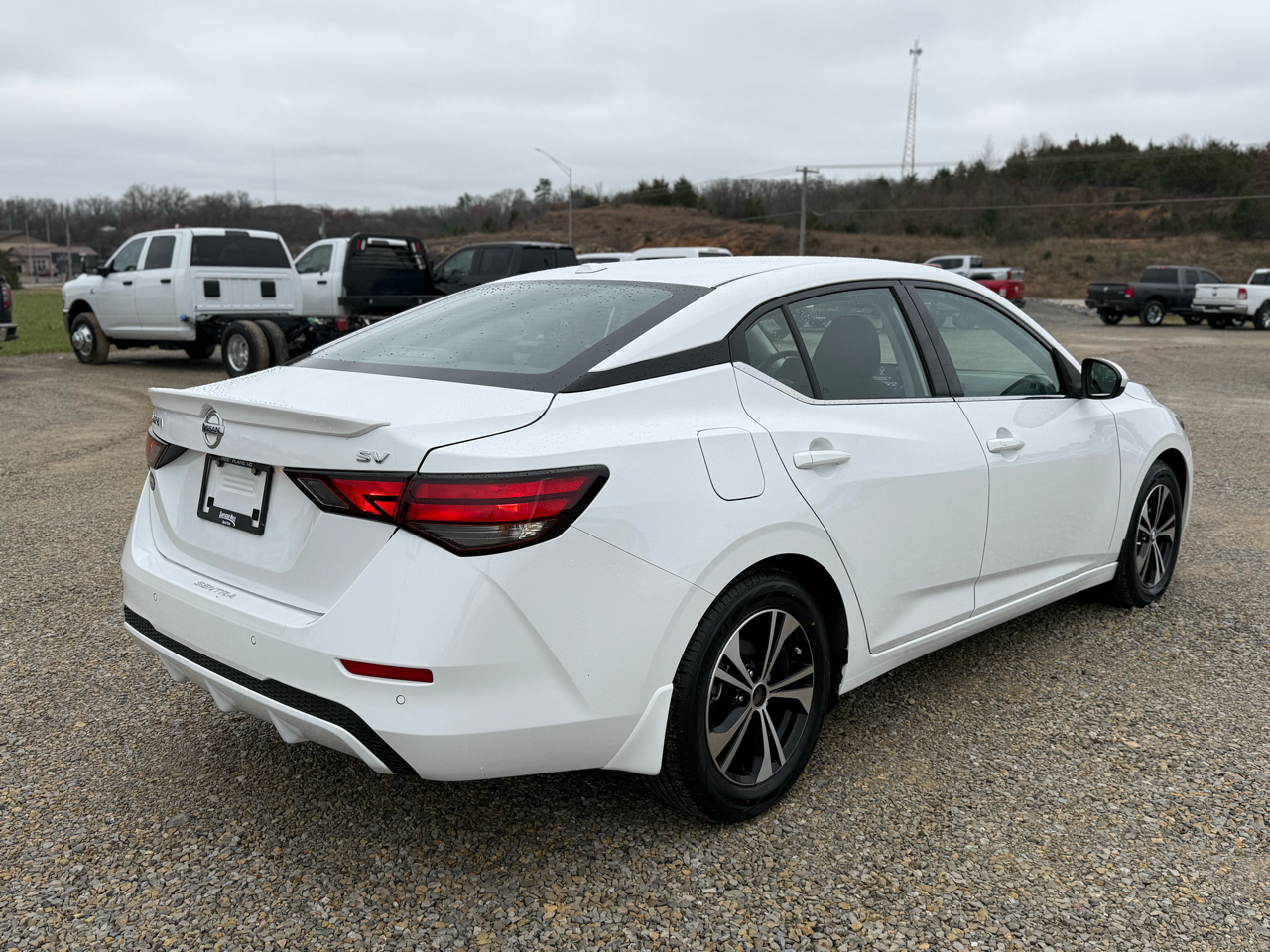 2021 Nissan Sentra SV photo 3