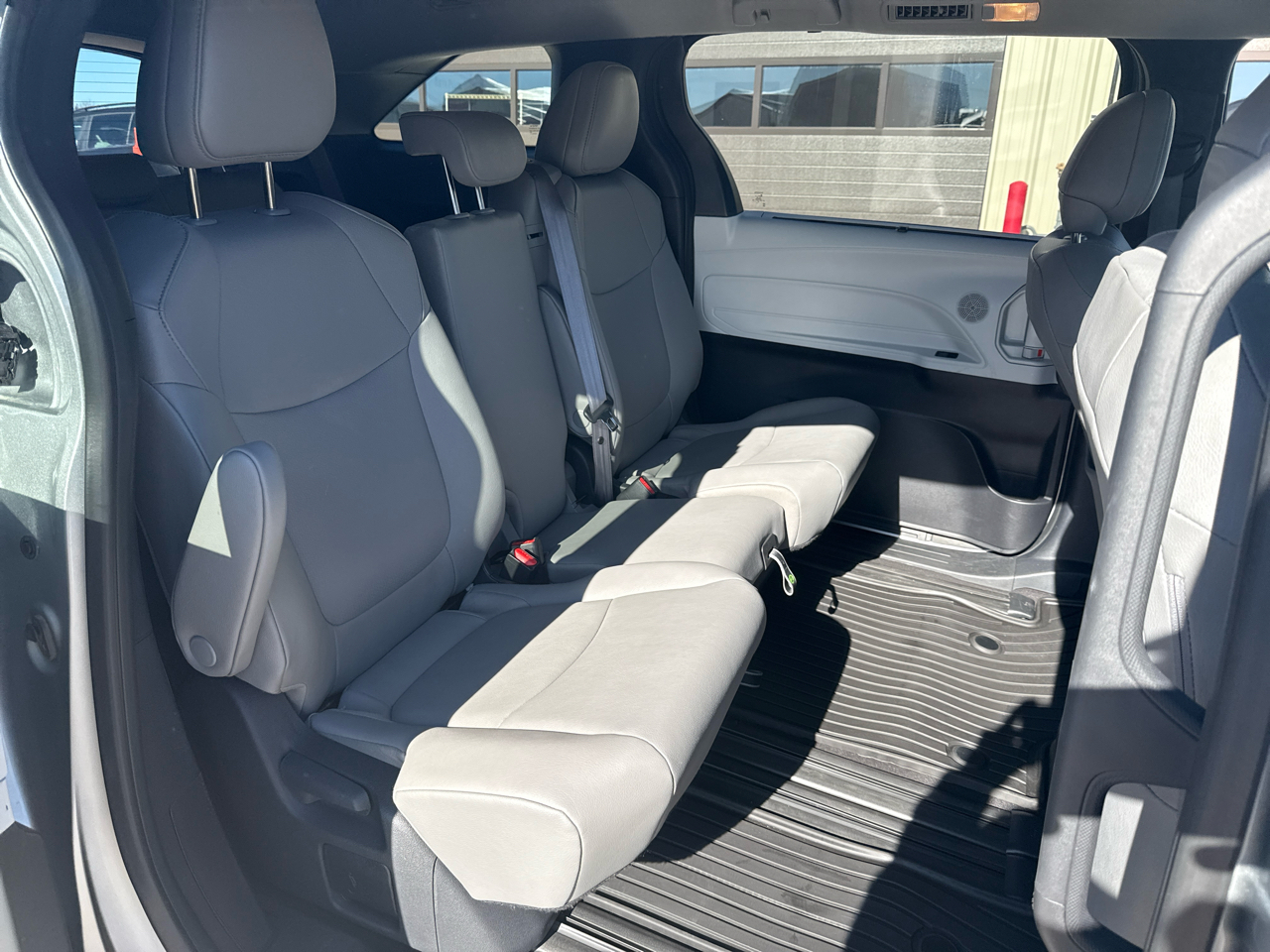 Toyota Sienna Hyb Autono-MaaS 5D Wagon 2025