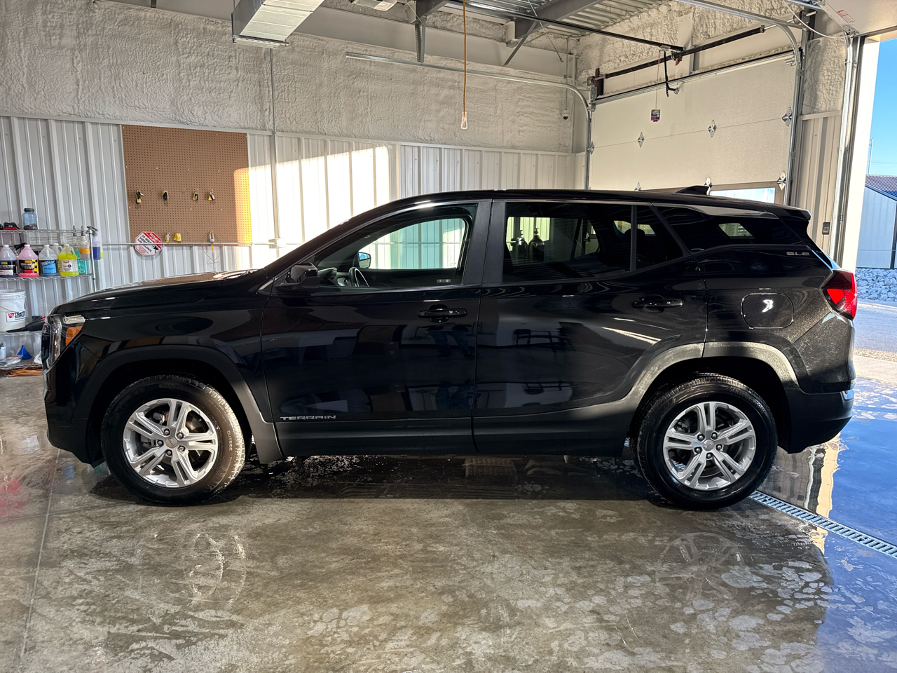 GMC Terrain SLE 4D SUV AWD 2024