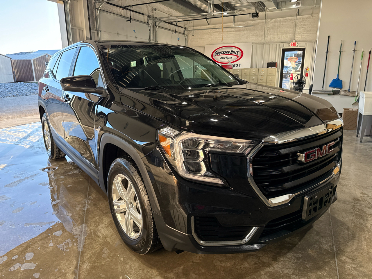 GMC Terrain SLE 4D SUV AWD 2024