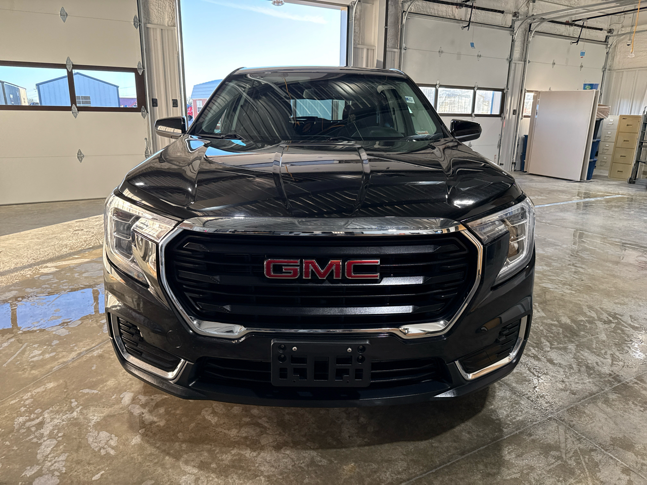GMC Terrain SLE 4D SUV AWD 2024