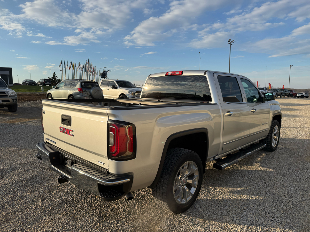 GMC Sierra 1500 SLT Crew Cab 4WD SWB 2018