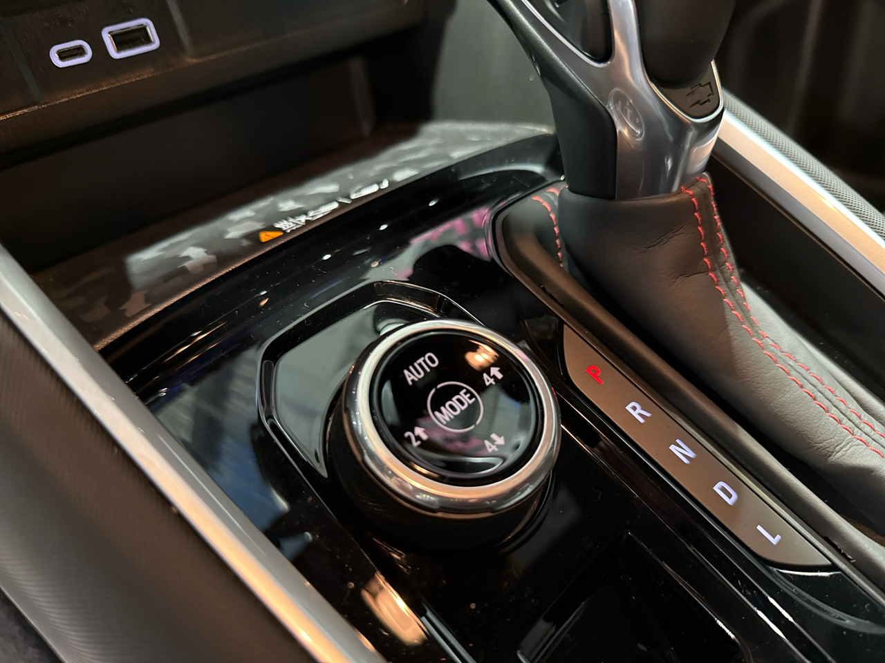 Chevrolet Colorado Z71 Crew Cab 4WD SWB 2024