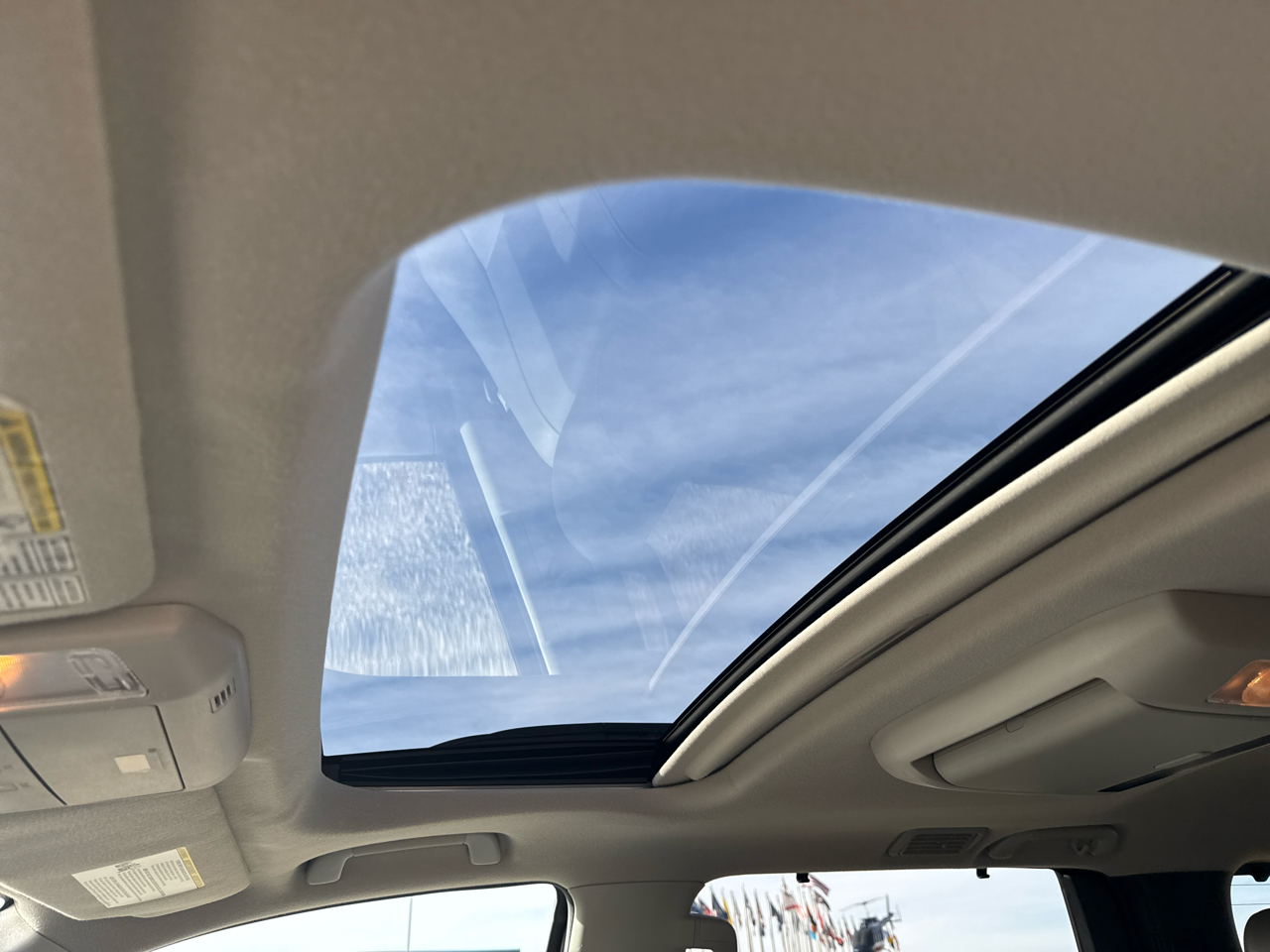 Toyota Sequoia Platinum 4D SUV 4X4 2012