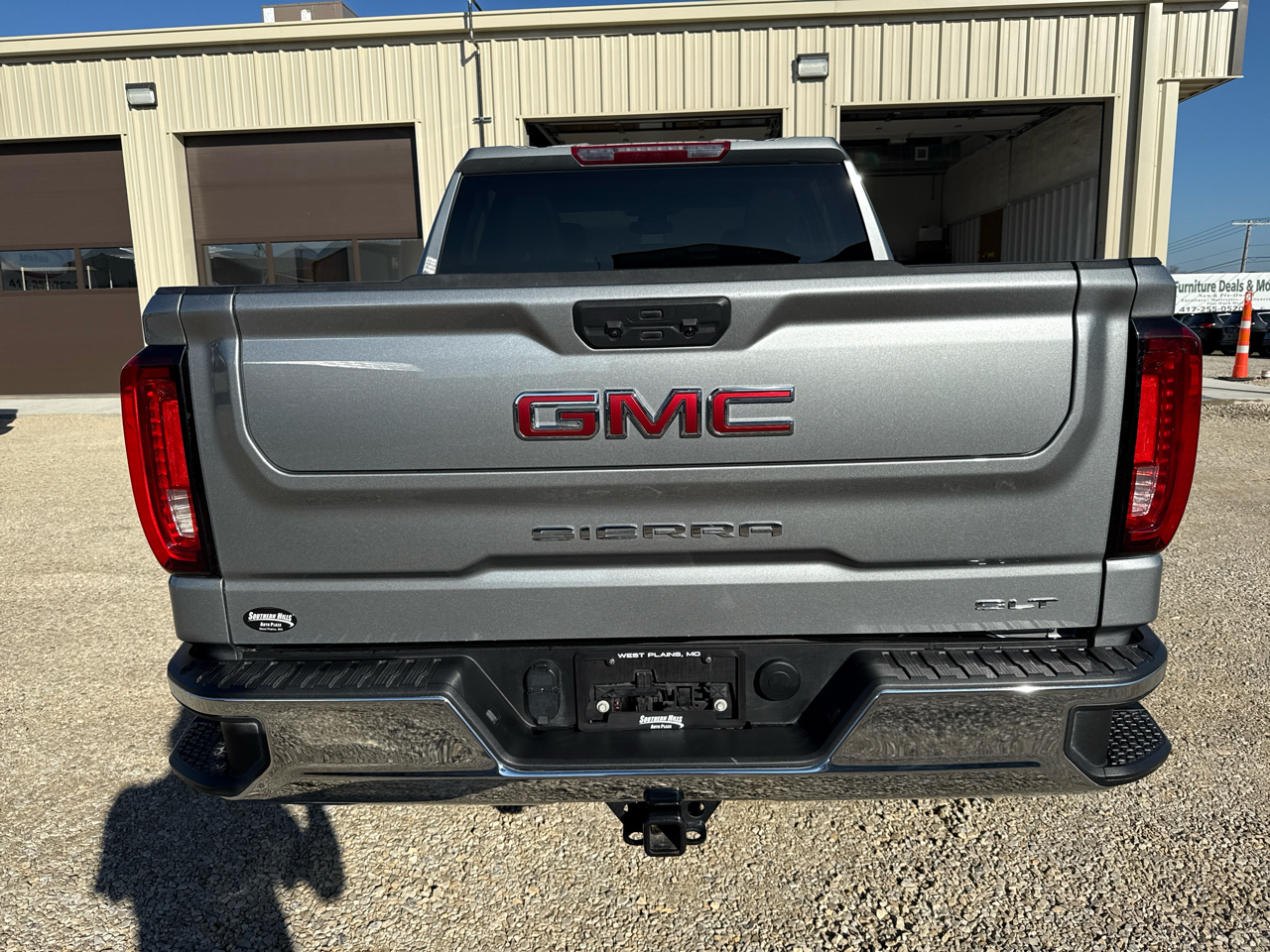 GMC Sierra 1500 SLT Crew Cab 4WD SWB 2025
