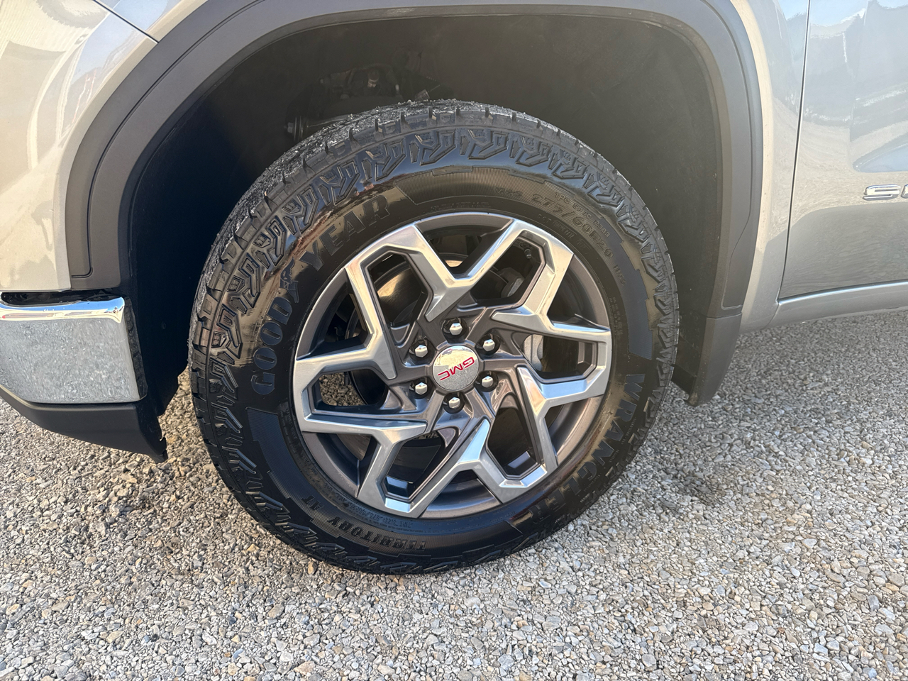 GMC Sierra 1500 SLT Crew Cab 4WD SWB 2025