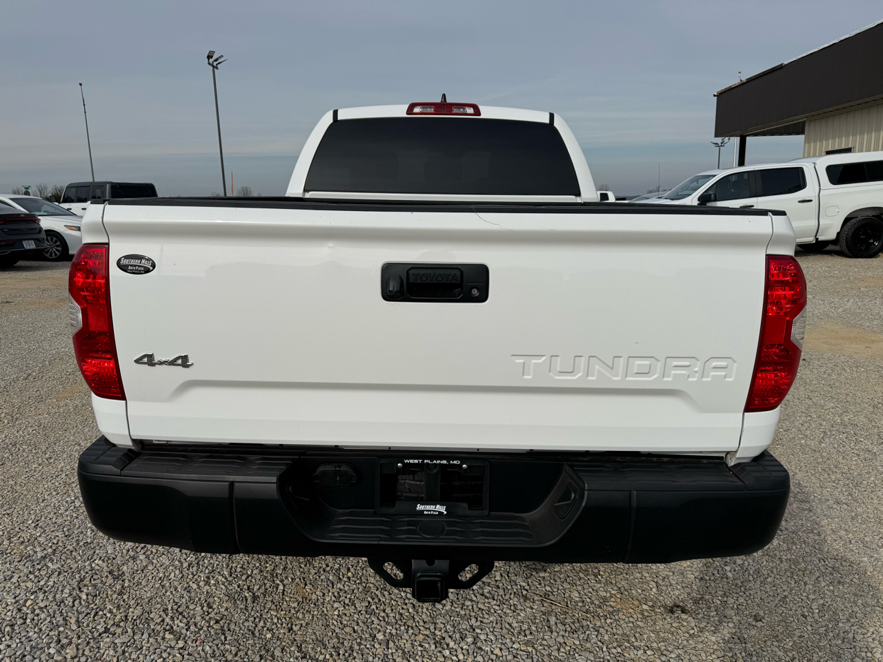 Toyota Tundra SR DblCab 4WD 5.7L V8 2020