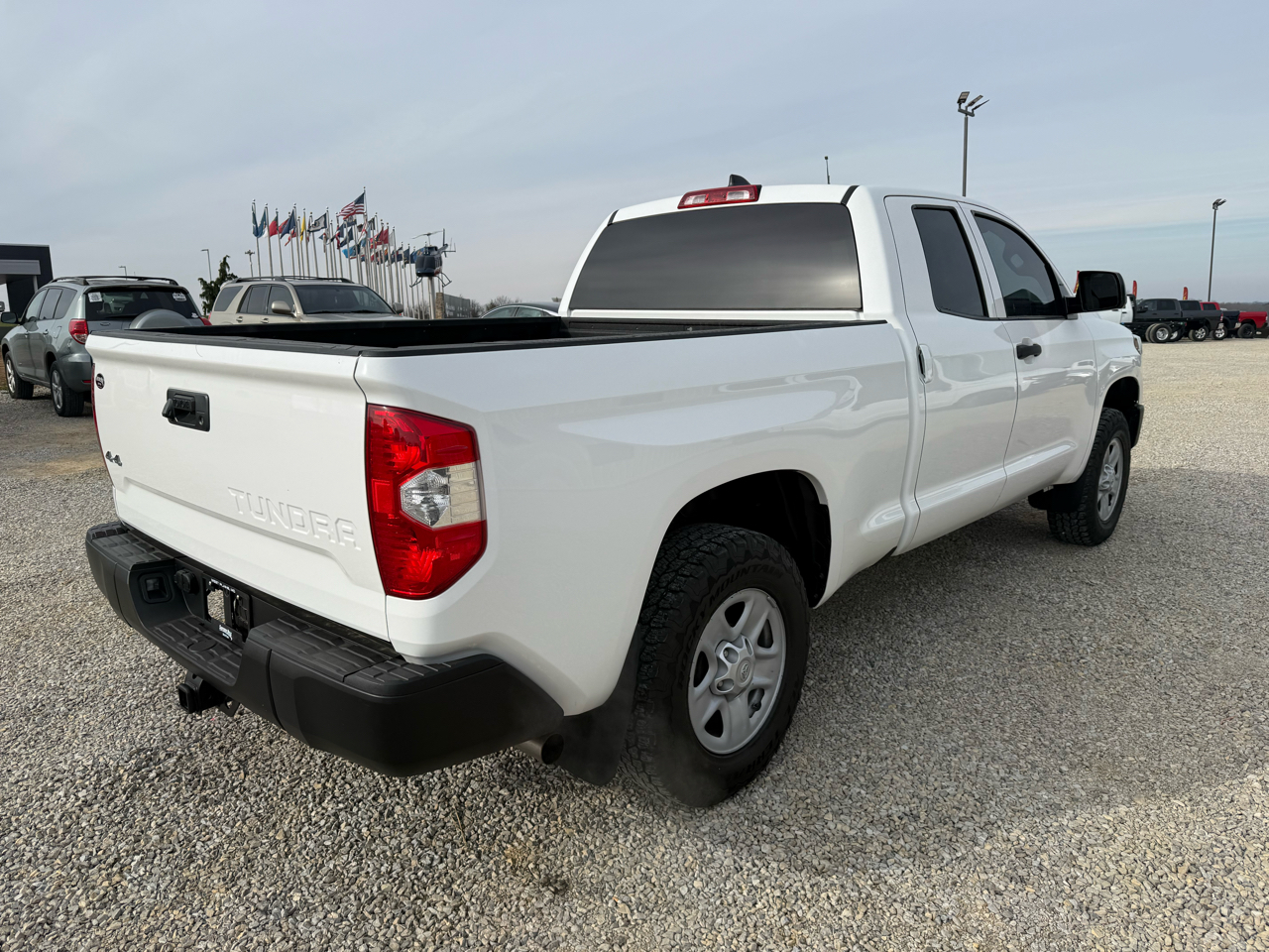 Toyota Tundra SR DblCab 4WD 5.7L V8 2020