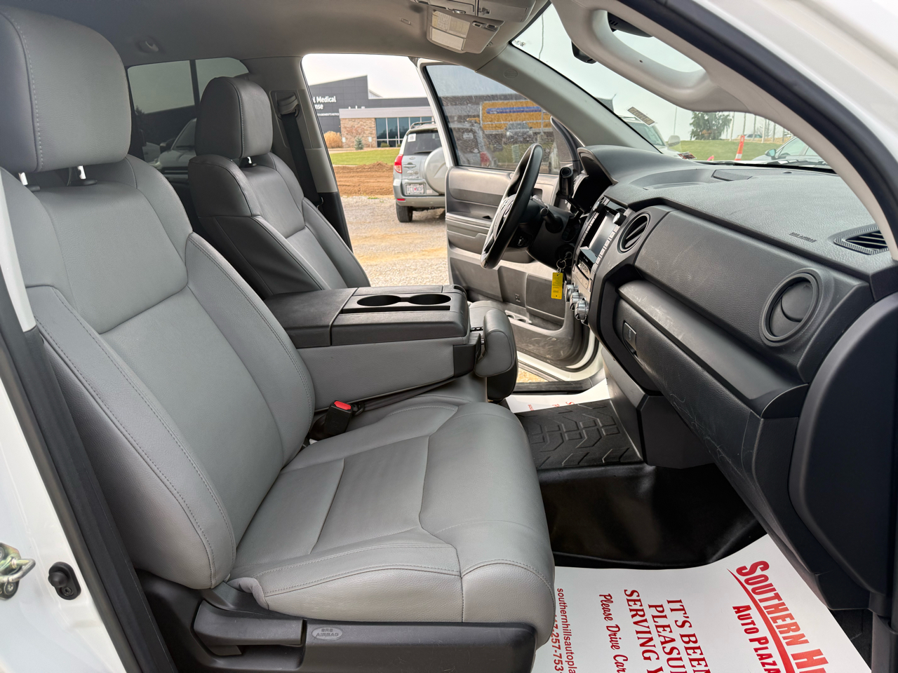 Toyota Tundra SR DblCab 4WD 5.7L V8 2020