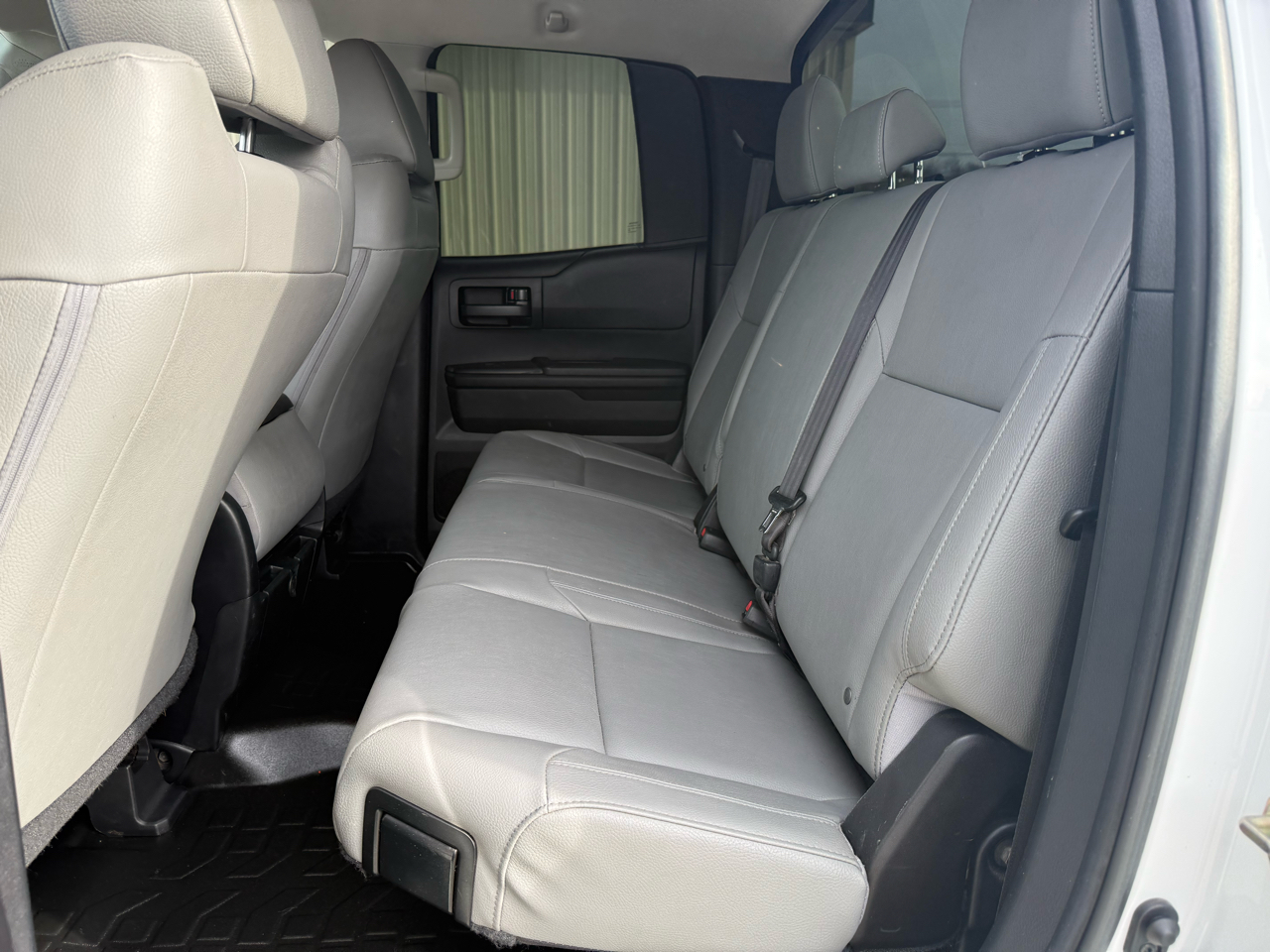 Toyota Tundra SR DblCab 4WD 5.7L V8 2020