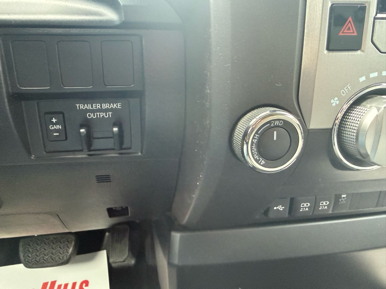 Toyota Tundra SR DblCab 4WD 5.7L V8 2020