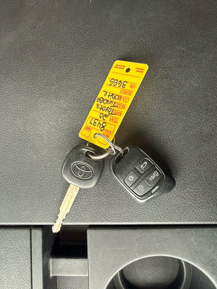 Toyota Tundra SR DblCab 4WD 5.7L V8 2020