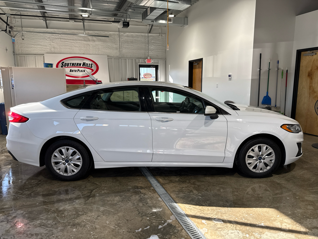 Ford Fusion S 4D Sedan 2019