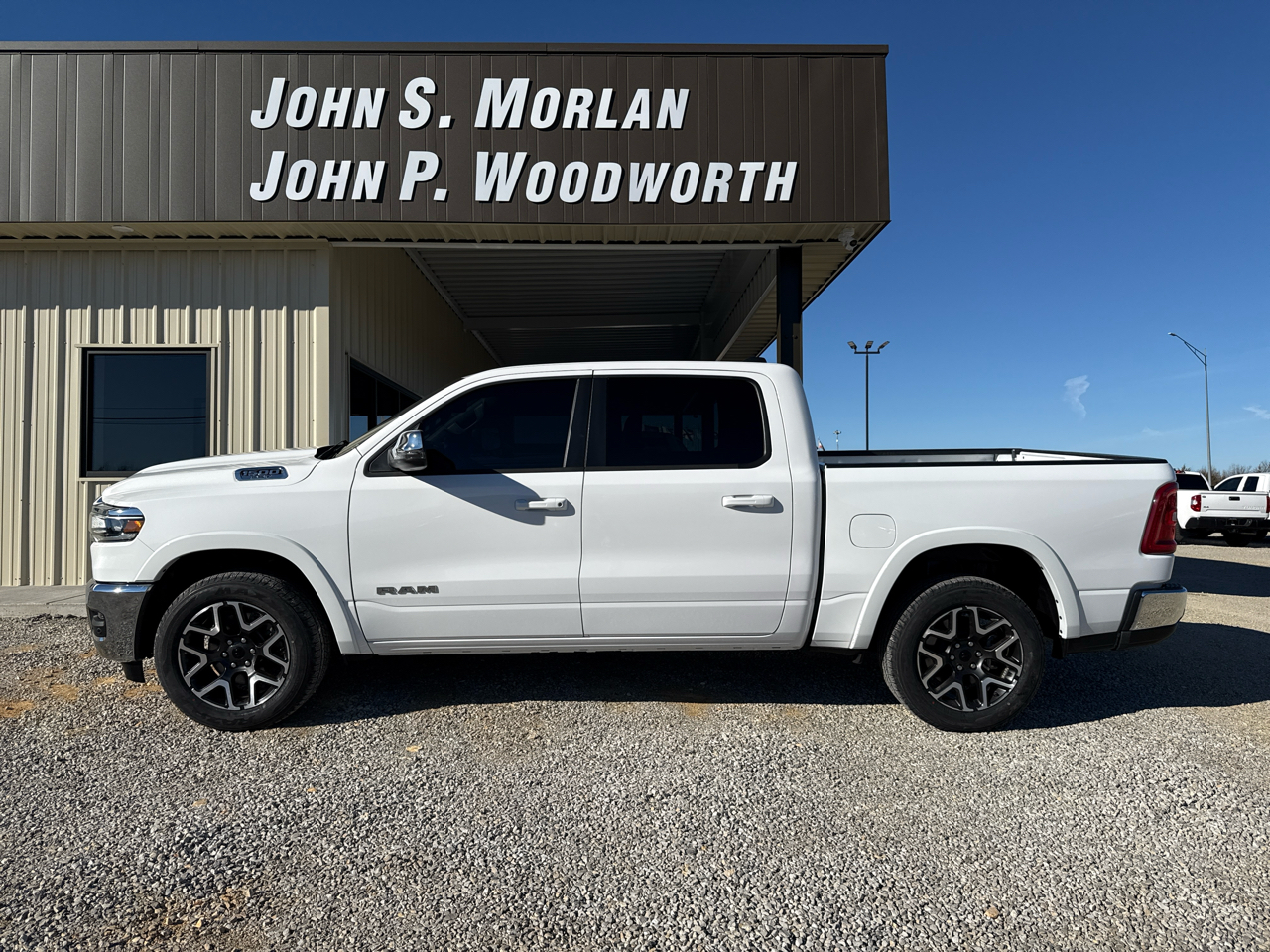 RAM 1500 Laramie Crew Cab 4WD SWB 2025