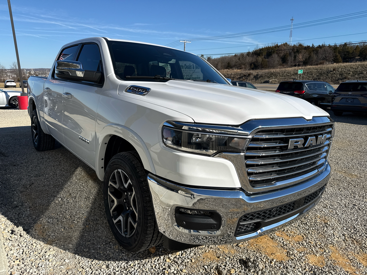 RAM 1500 Laramie Crew Cab 4WD SWB 2025