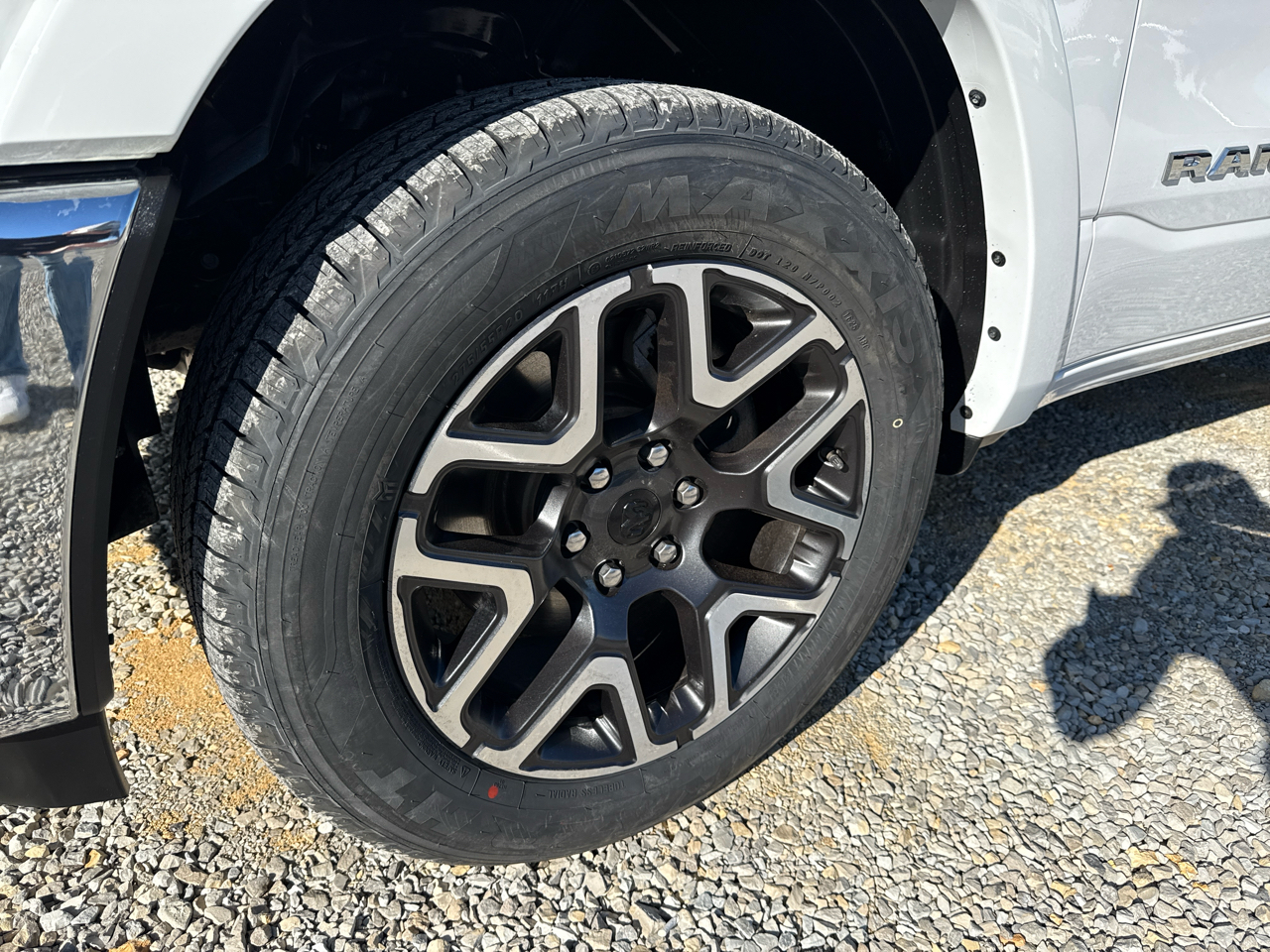 RAM 1500 Laramie Crew Cab 4WD SWB 2025