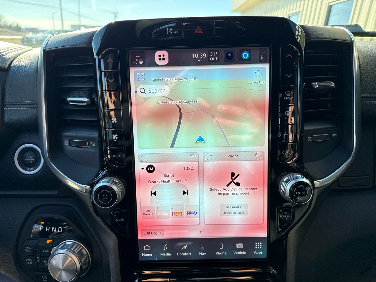 RAM 1500 Laramie Crew Cab 4WD SWB 2025