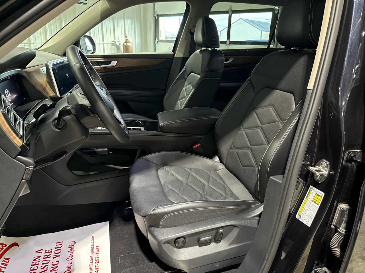 Volkswagen Atlas SE w/ Tech 4D SUV 4Motion 2025