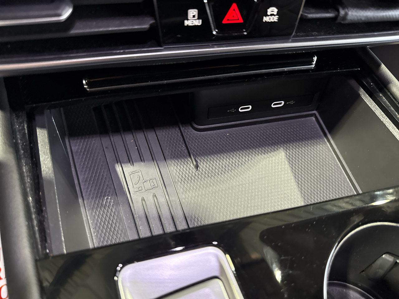 Volkswagen Atlas SE w/ Tech 4D SUV 4Motion 2025