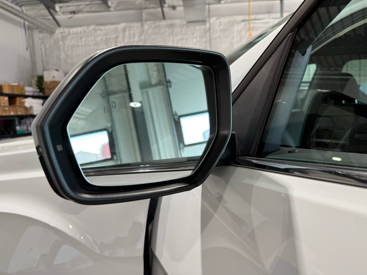 Volkswagen Atlas SE w/ Tech 4D SUV 4Motion 2025