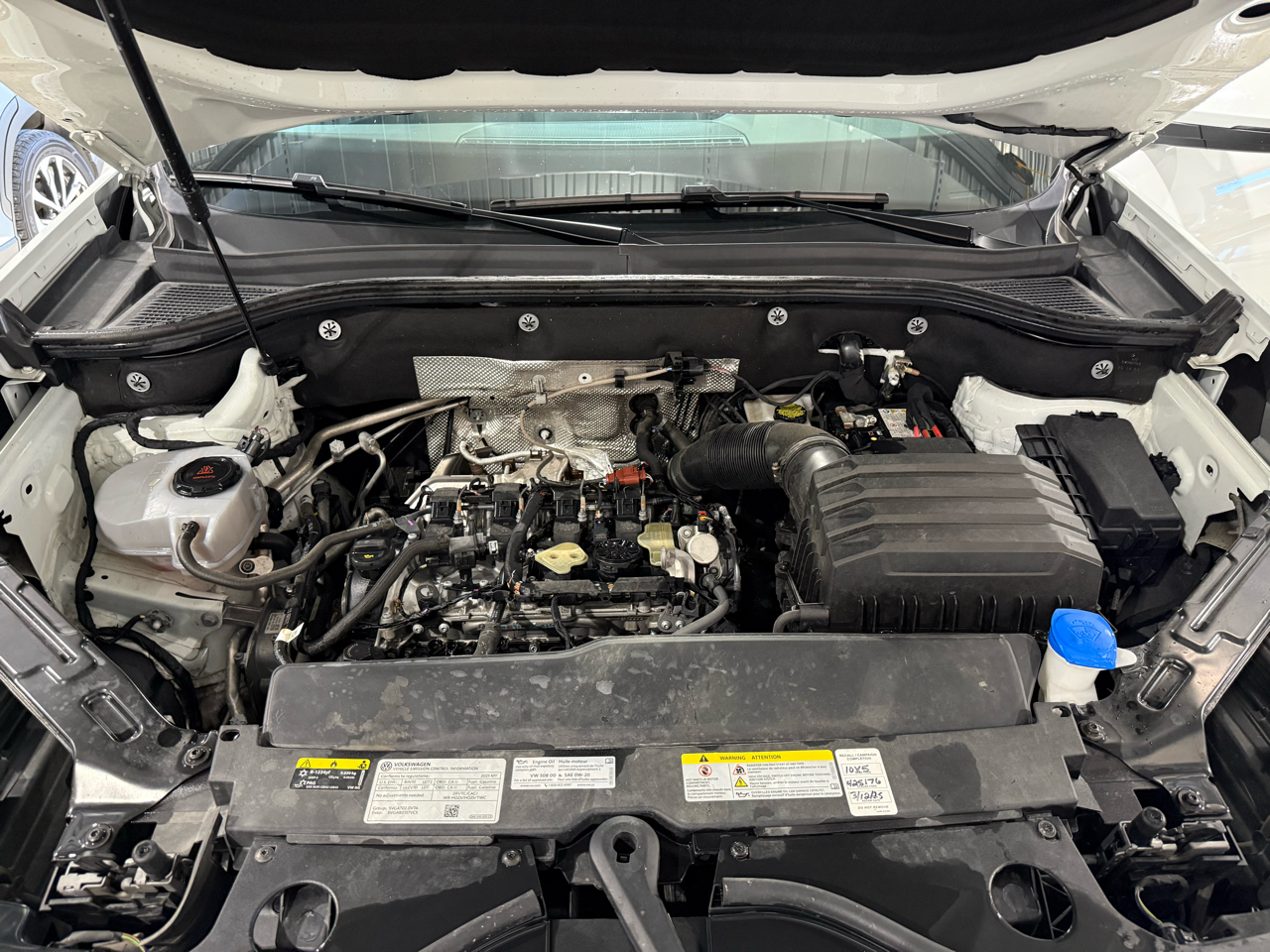 Volkswagen Atlas SE w/ Tech 4D SUV 4Motion 2025