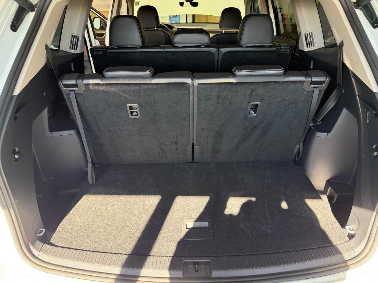 Volkswagen Atlas SE w/ Tech 4D SUV 4Motion 2025