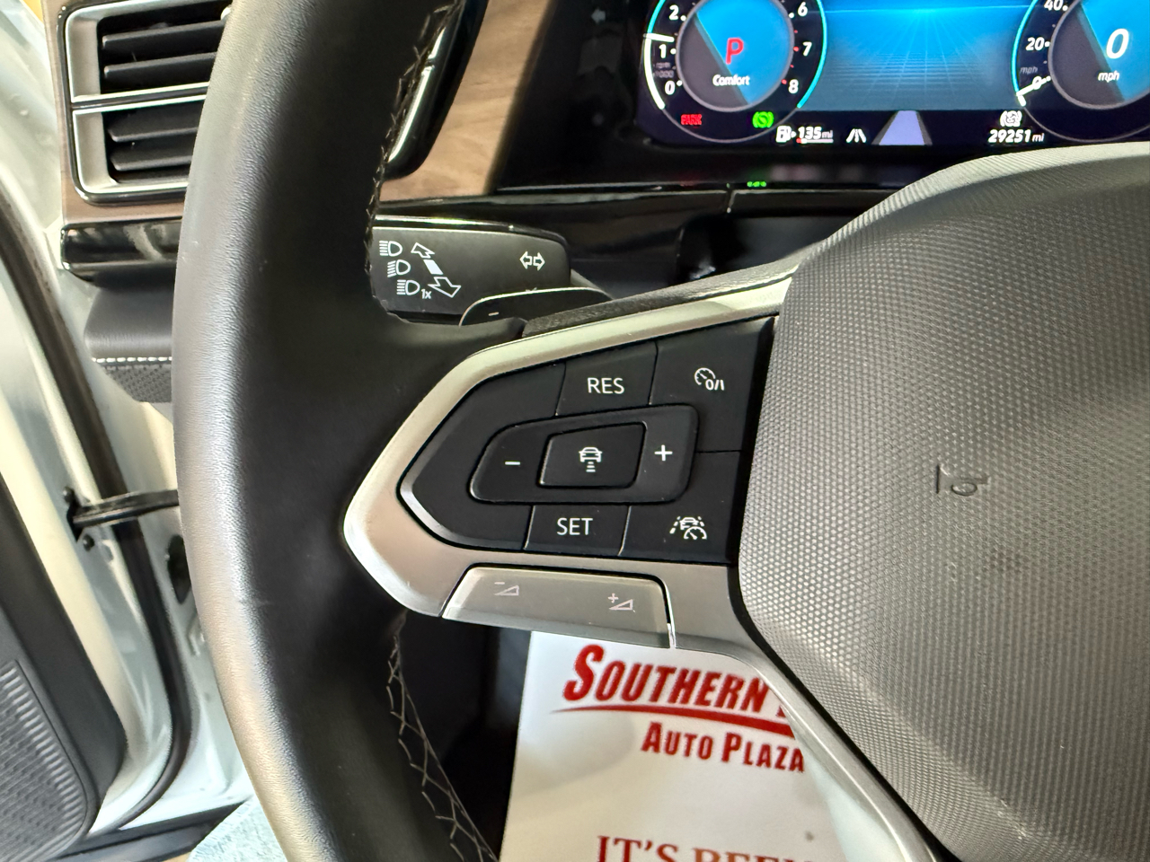 Volkswagen Atlas SE w/ Tech 4D SUV 4Motion 2025