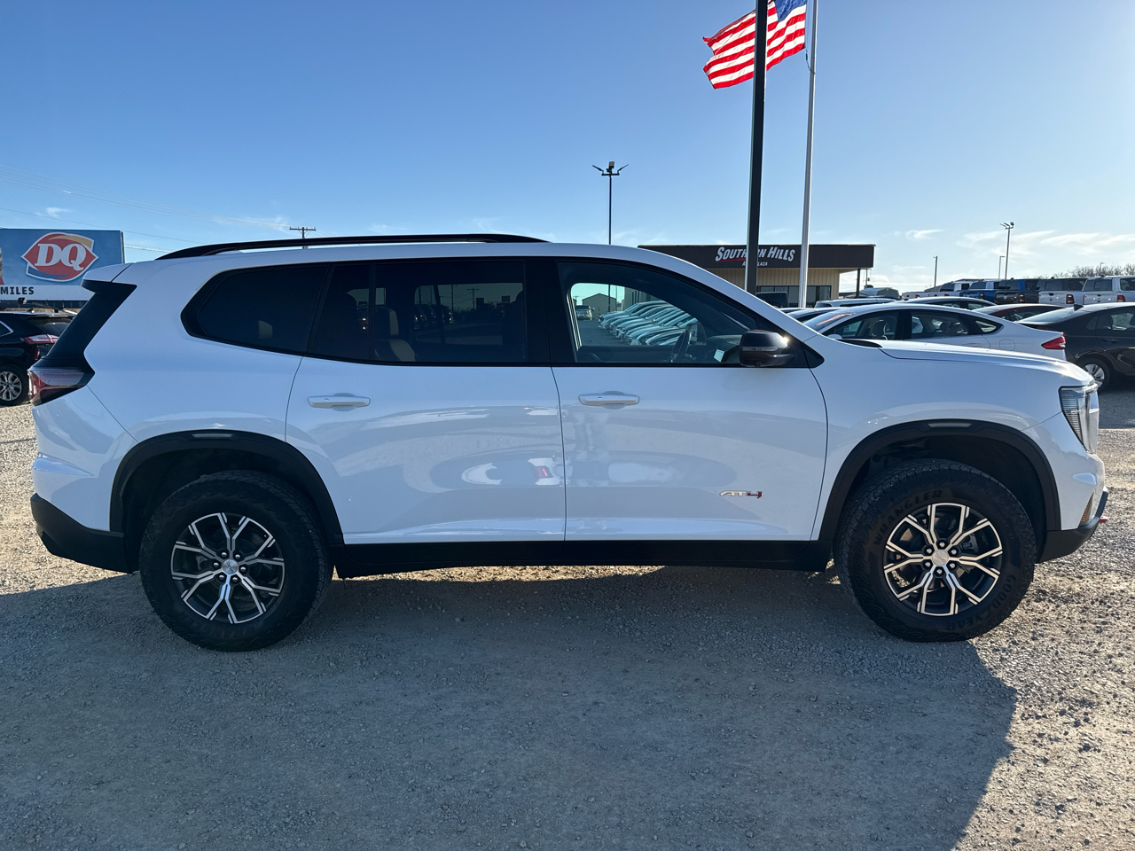 GMC Acadia AT4 4D SUV AWD 2025