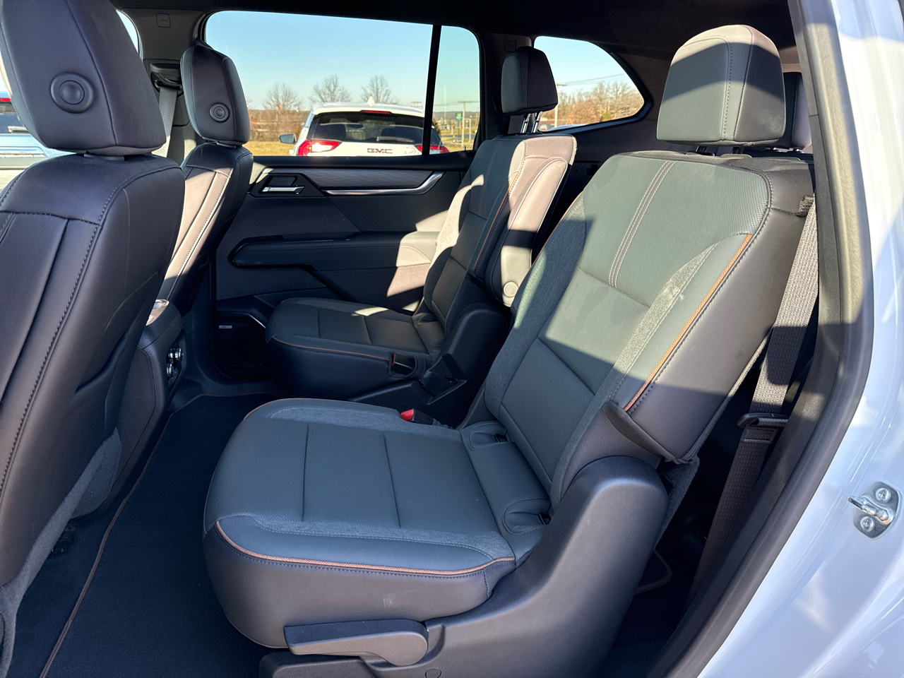 GMC Acadia AT4 4D SUV AWD 2025