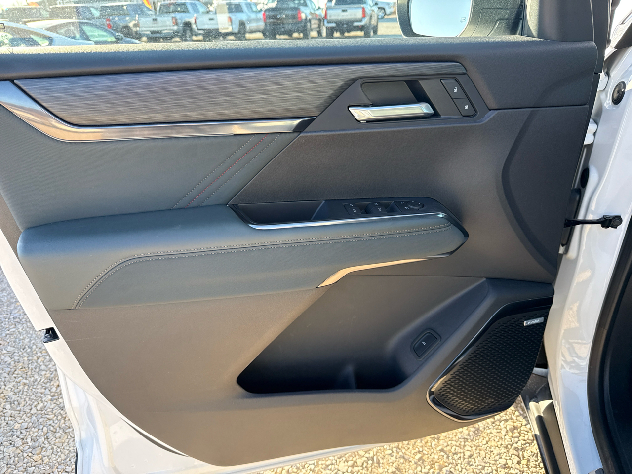 GMC Acadia AT4 4D SUV AWD 2025