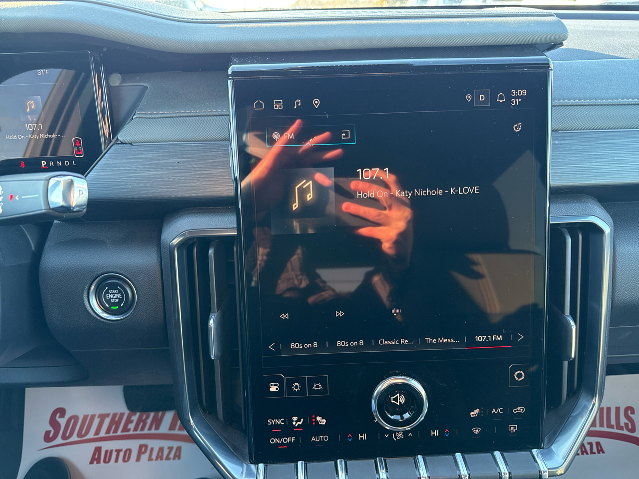 GMC Acadia AT4 4D SUV AWD 2025