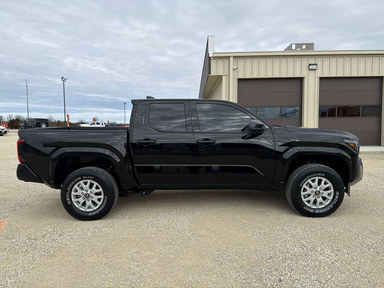 Toyota Tacoma SR Dbl Cab 4WD at 2025