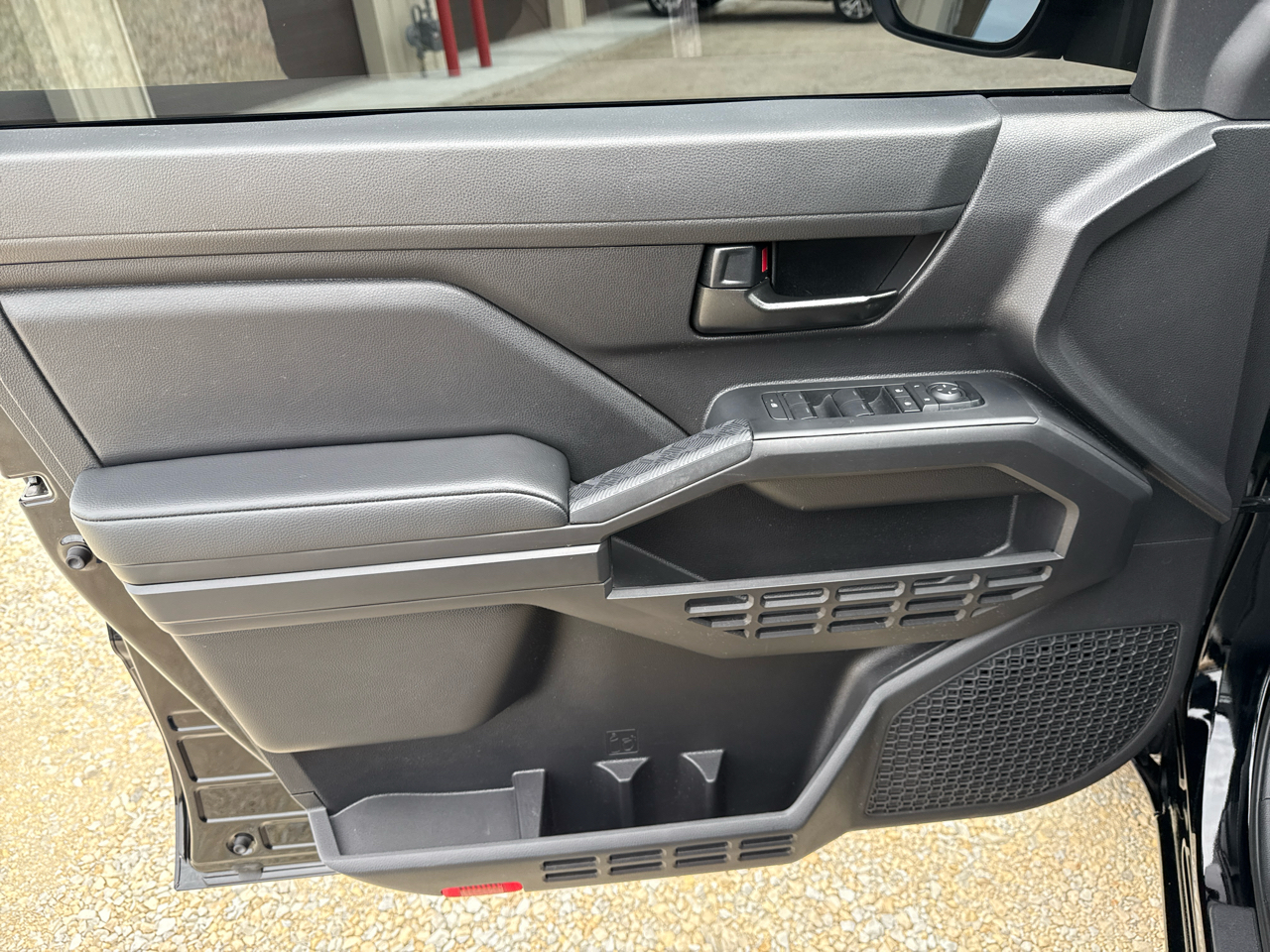 Toyota Tacoma SR Dbl Cab 4WD at 2025