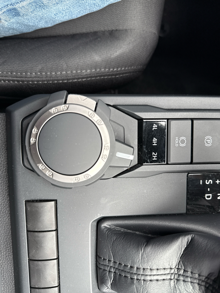 Toyota Tacoma SR Dbl Cab 4WD at 2025