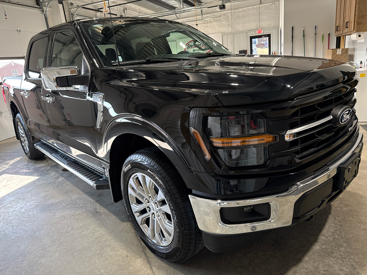 Ford F150 XLT Supercrew 4WD 145 2024