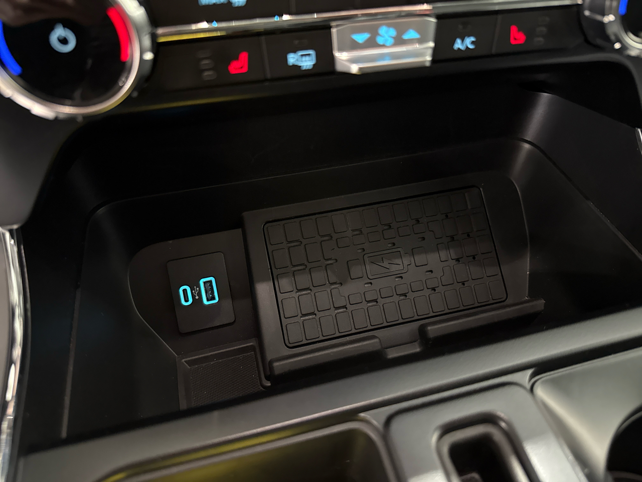 Ford F150 XLT Supercrew 4WD 145 2024