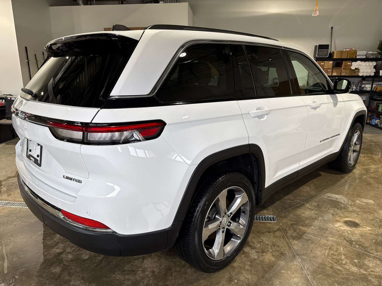 Jeep New Grand Cherokee Limited 4D SUV 4WD 2022