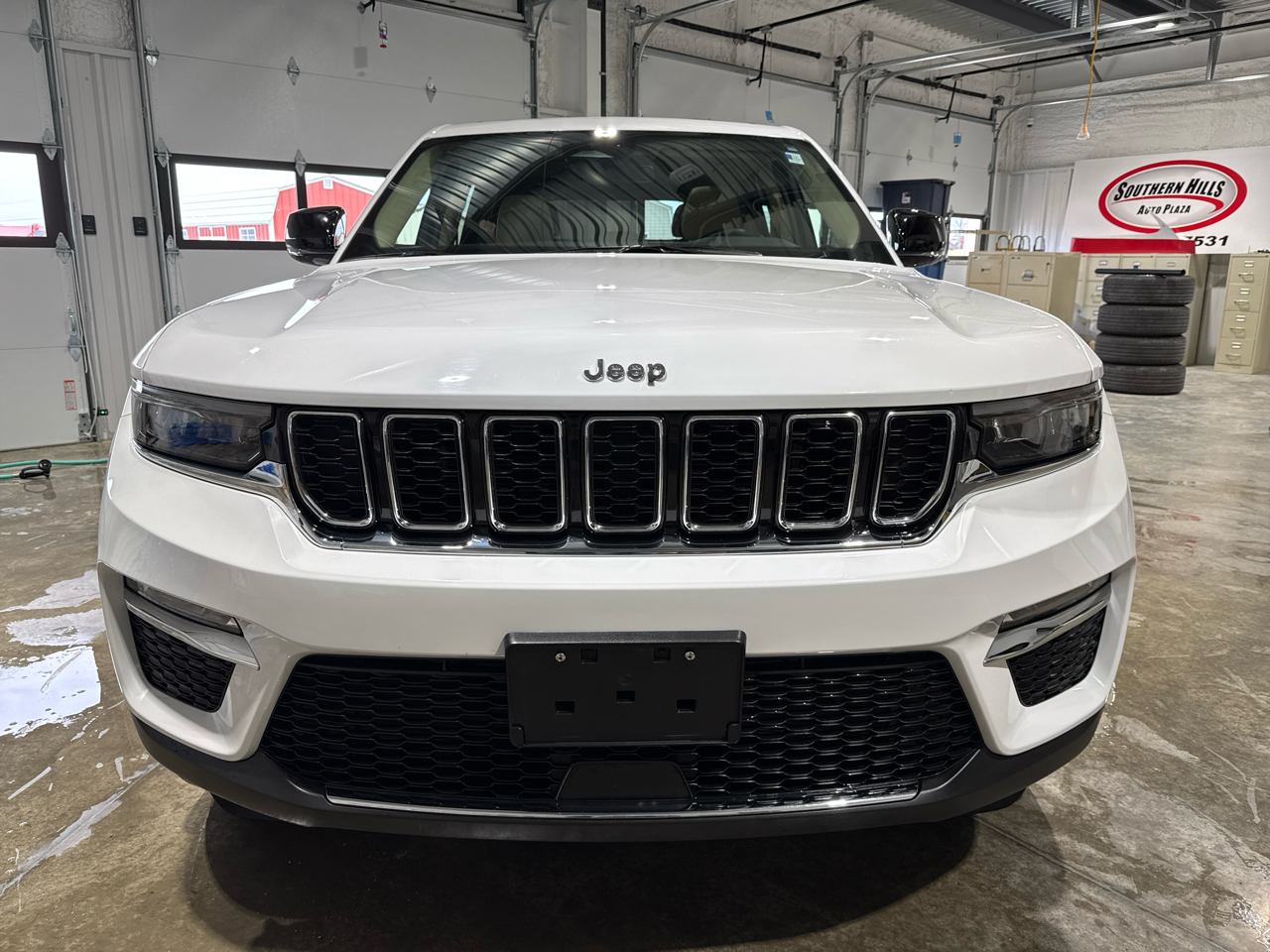 Jeep New Grand Cherokee Limited 4D SUV 4WD 2022