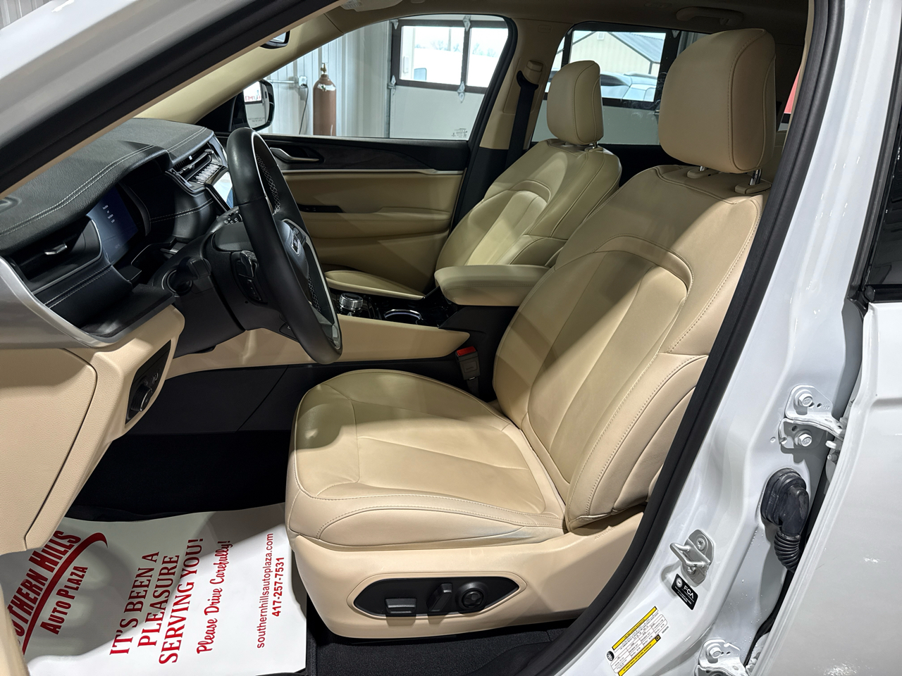 Jeep New Grand Cherokee Limited 4D SUV 4WD 2022