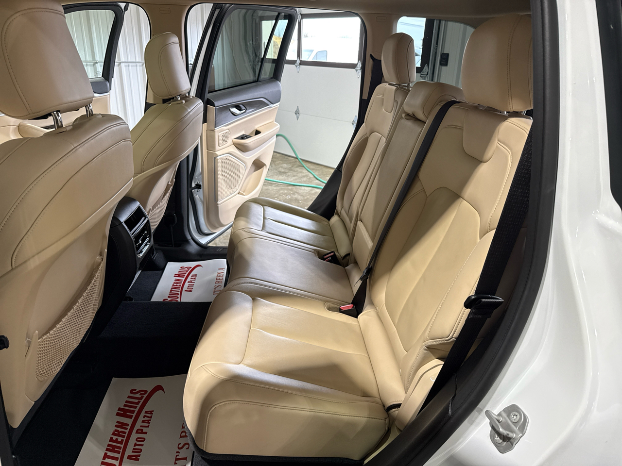 Jeep New Grand Cherokee Limited 4D SUV 4WD 2022