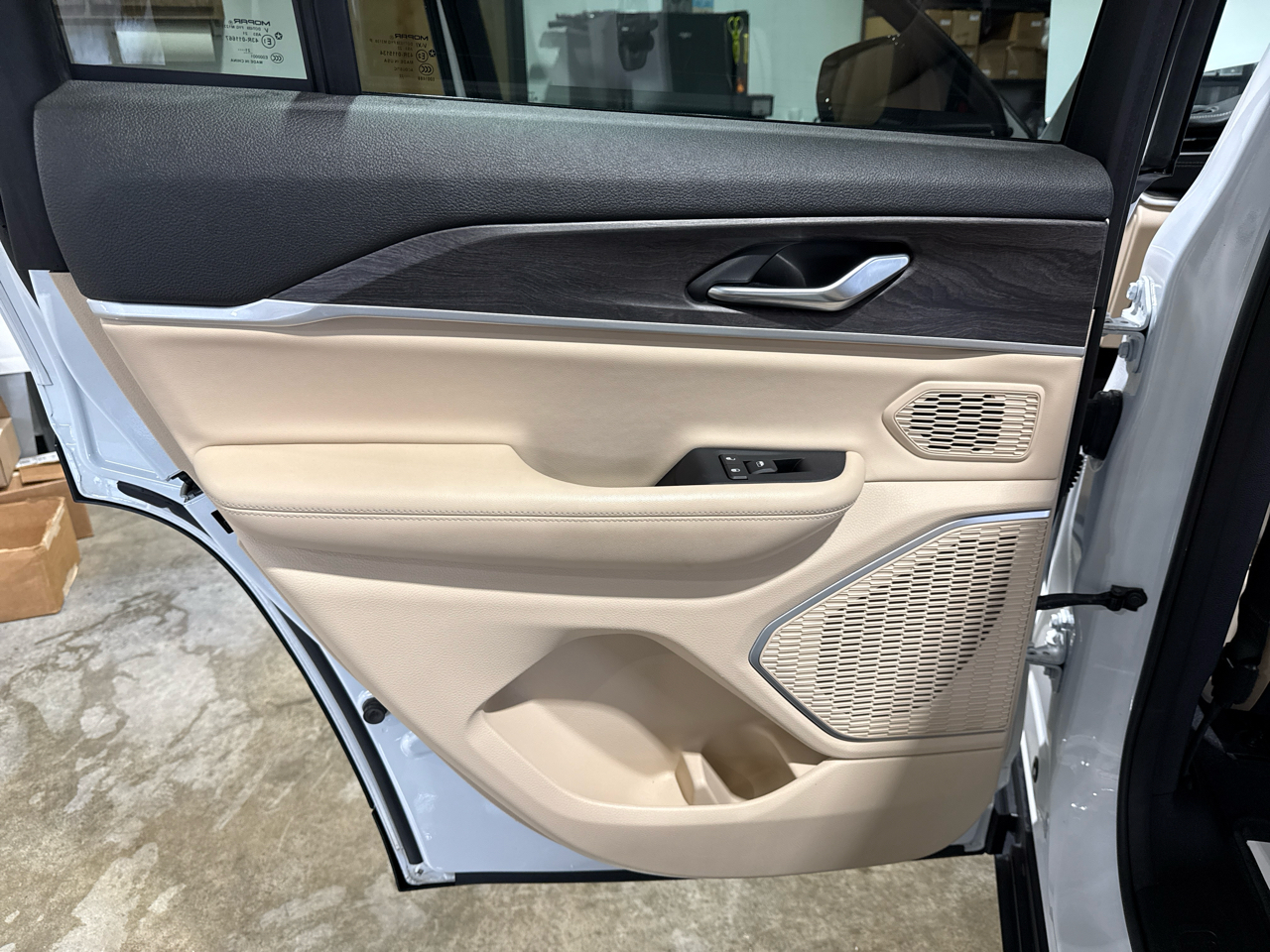 Jeep New Grand Cherokee Limited 4D SUV 4WD 2022