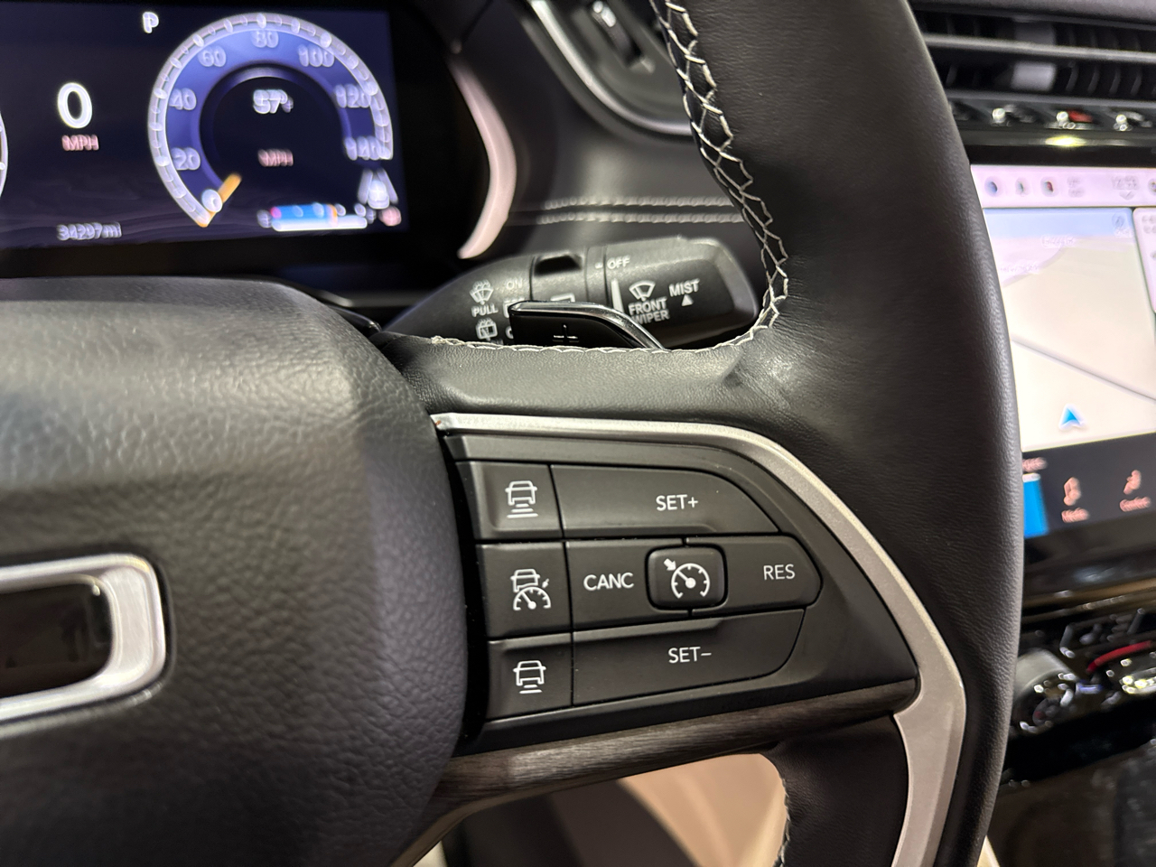 Jeep New Grand Cherokee Limited 4D SUV 4WD 2022