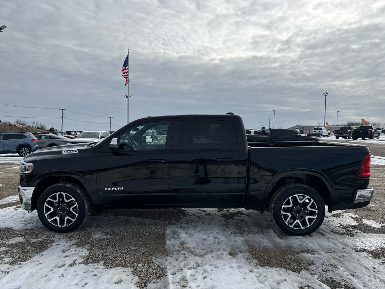 RAM 1500 Laramie Crew Cab 4WD SWB 2025