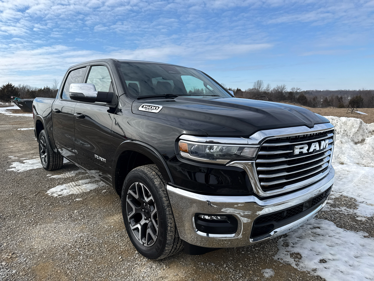 RAM 1500 Laramie Crew Cab 4WD SWB 2025