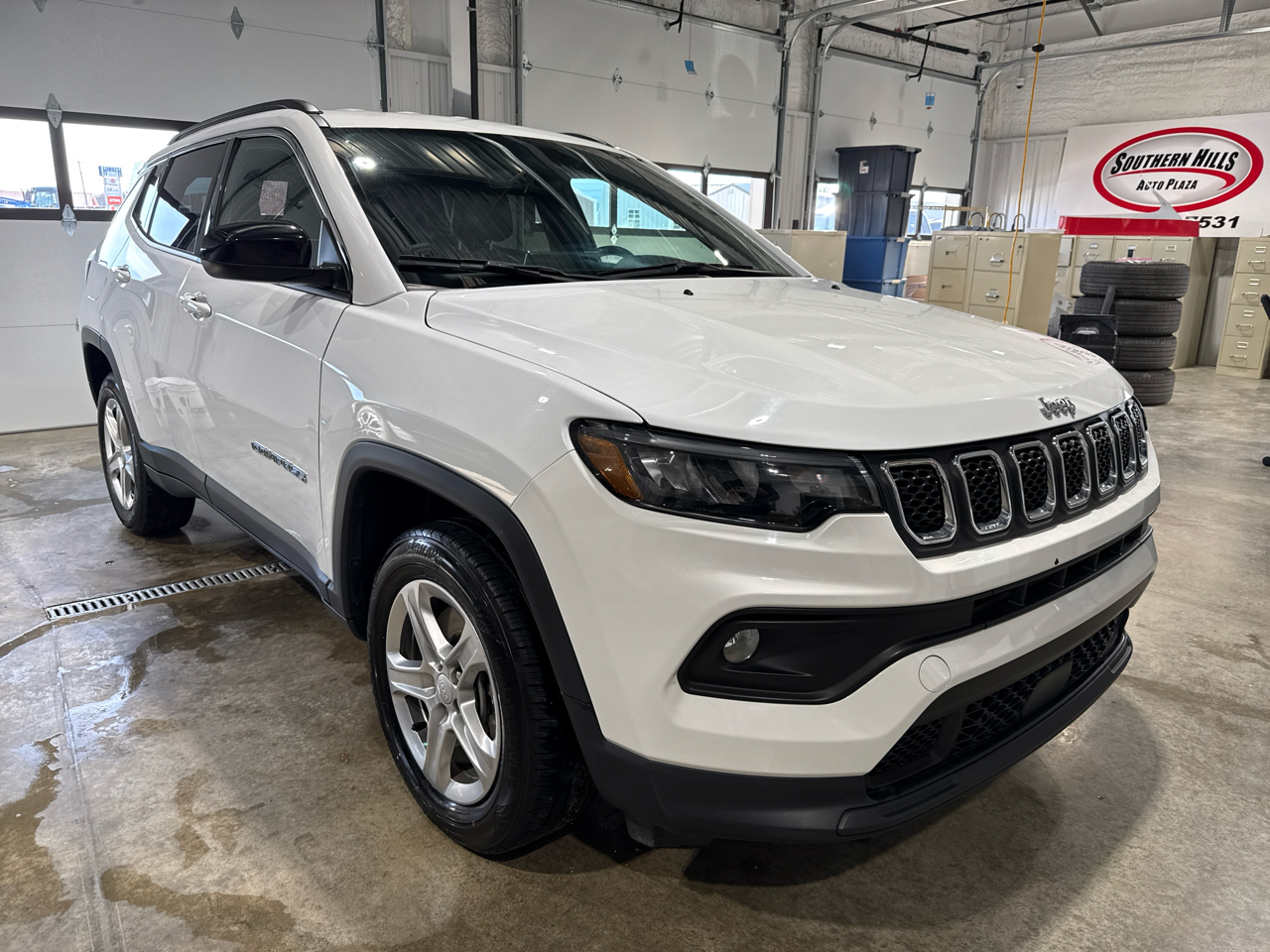 Jeep Compass Latitude 4D SUV 4WD 2024