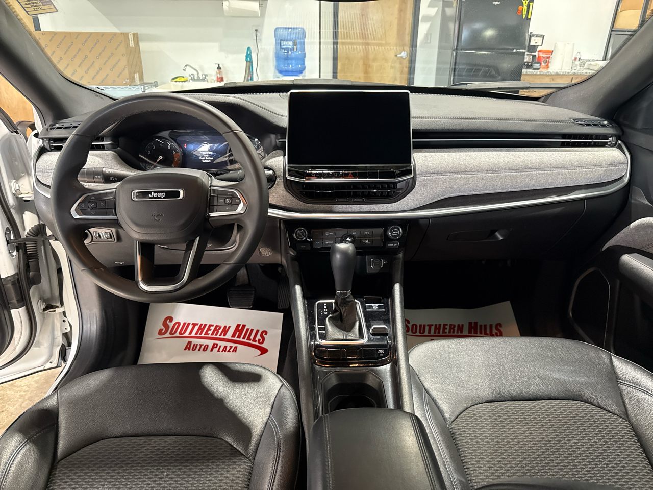 Jeep Compass Latitude 4D SUV 4WD 2024